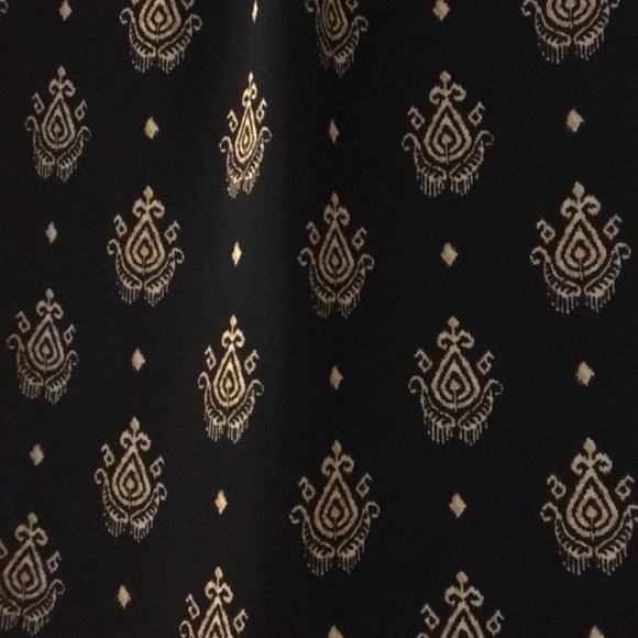 Dressbarn top - Picture 3 of 3